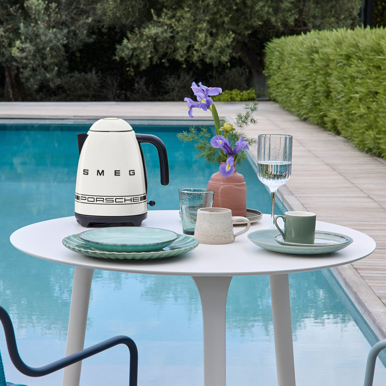 Smeg KLF03PCWEU Carrara White